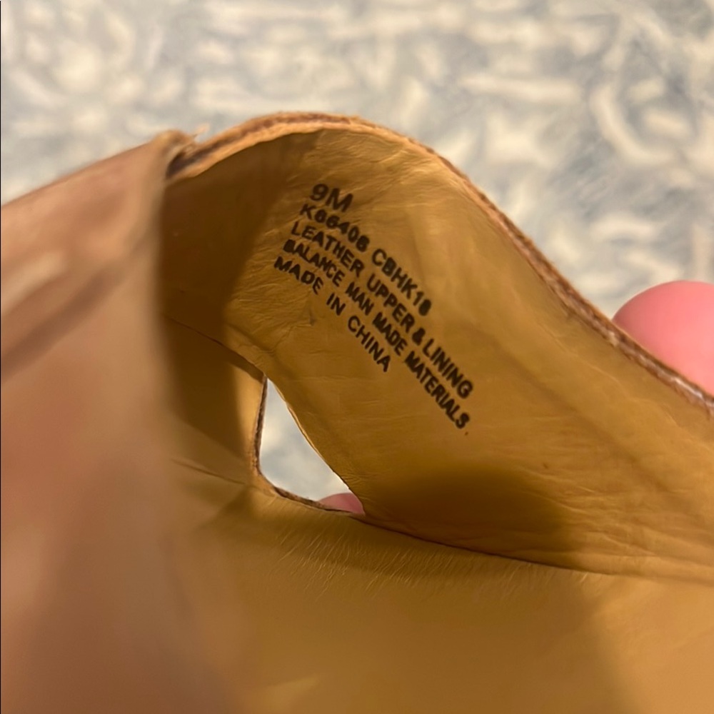 Kork-Ease Tan Sandals with Cross-Strap Design - Picture 3 of 3